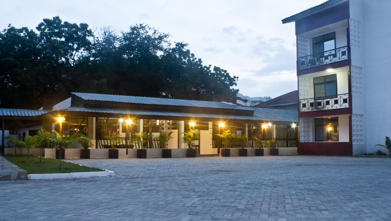 Consir Executive Lodge อักกรา ภายนอก รูปภาพ
