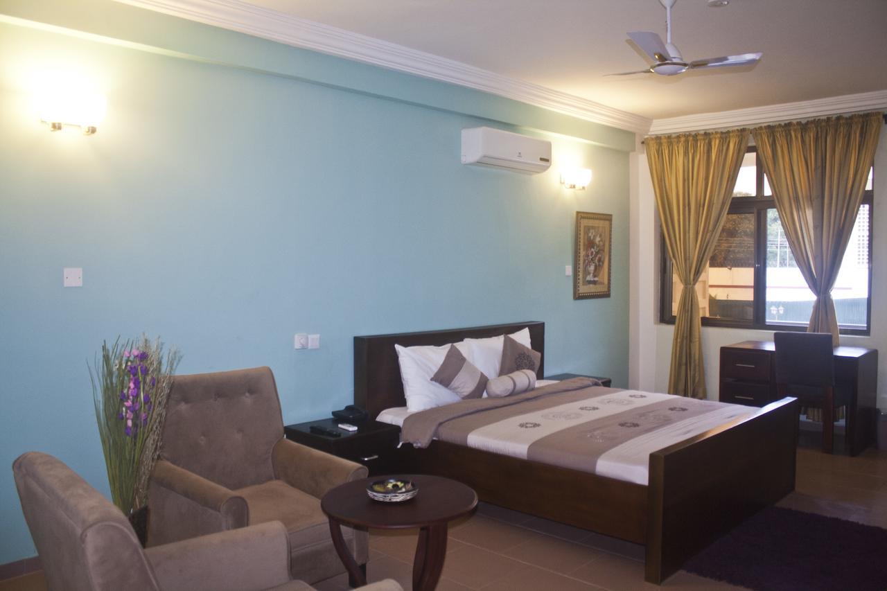 Consir Executive Lodge อักกรา ภายนอก รูปภาพ