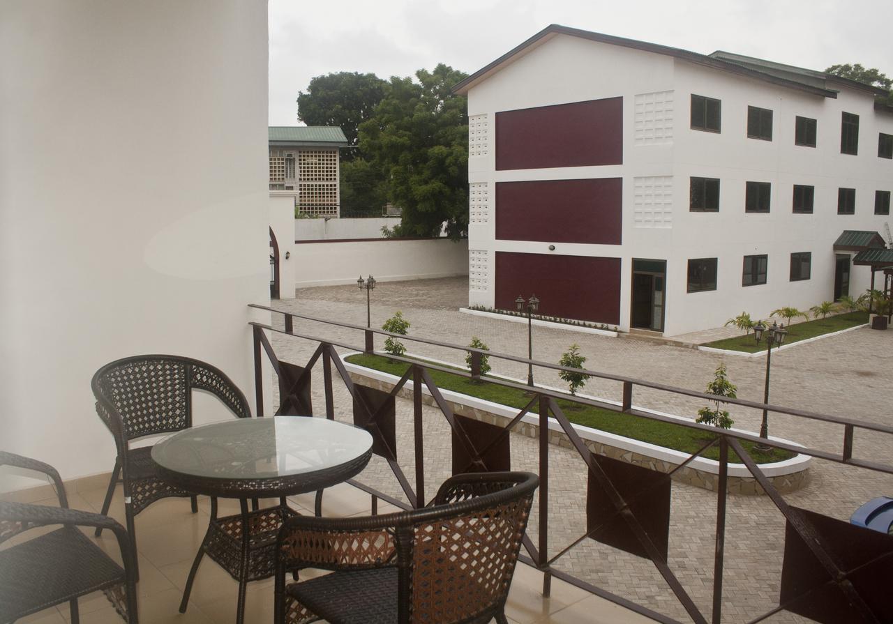 Consir Executive Lodge อักกรา ภายนอก รูปภาพ