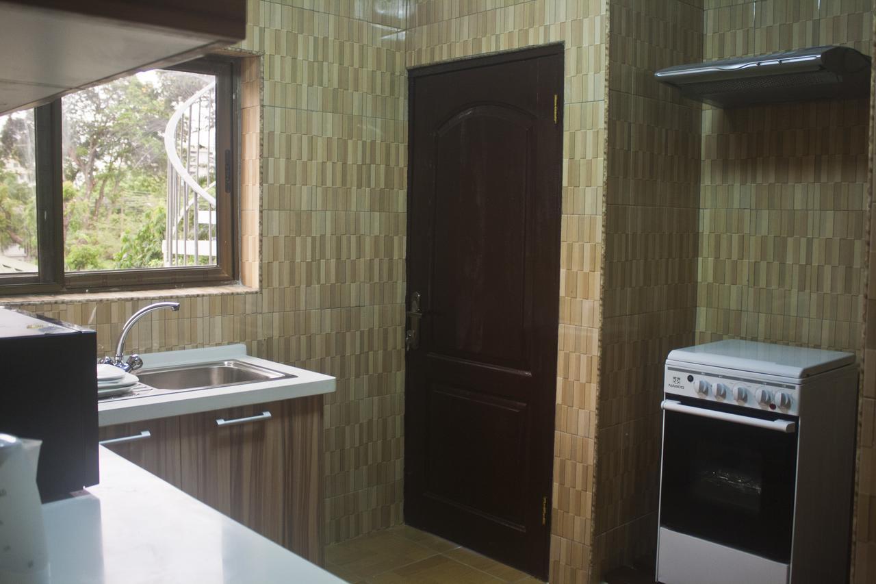 Consir Executive Lodge อักกรา ภายนอก รูปภาพ