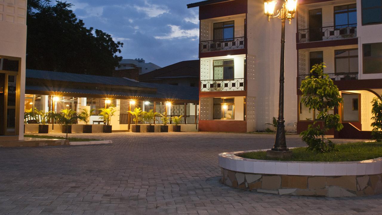 Consir Executive Lodge อักกรา ภายนอก รูปภาพ